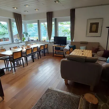 Apartment Gast - Winzerwohnung, Fuer Gruppen Bis 9 Gaeste Kamp-Bornhofen