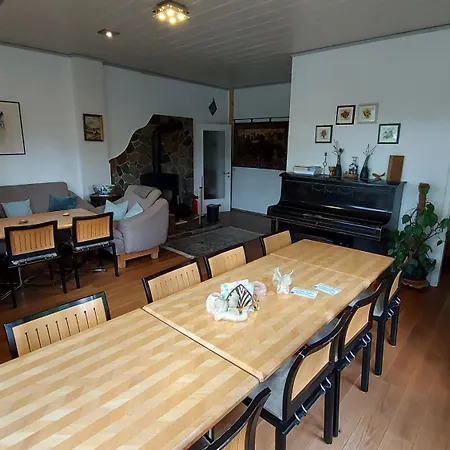 Gast - Winzerwohnung, Fuer Gruppen Bis 9 Gaeste Apartment