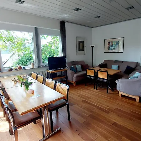 Gast - Winzerwohnung, Fuer Gruppen Bis 9 Gaeste Apartment *
