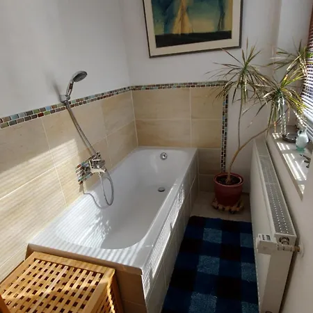 Gast - Winzerwohnung, Für Gruppen Bis 9 Gäste *