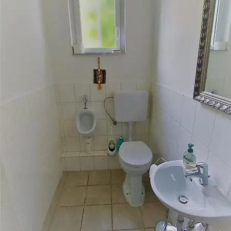 Apartment Gast - Winzerwohnung, Fuer Gruppen Bis 9 Gaeste *